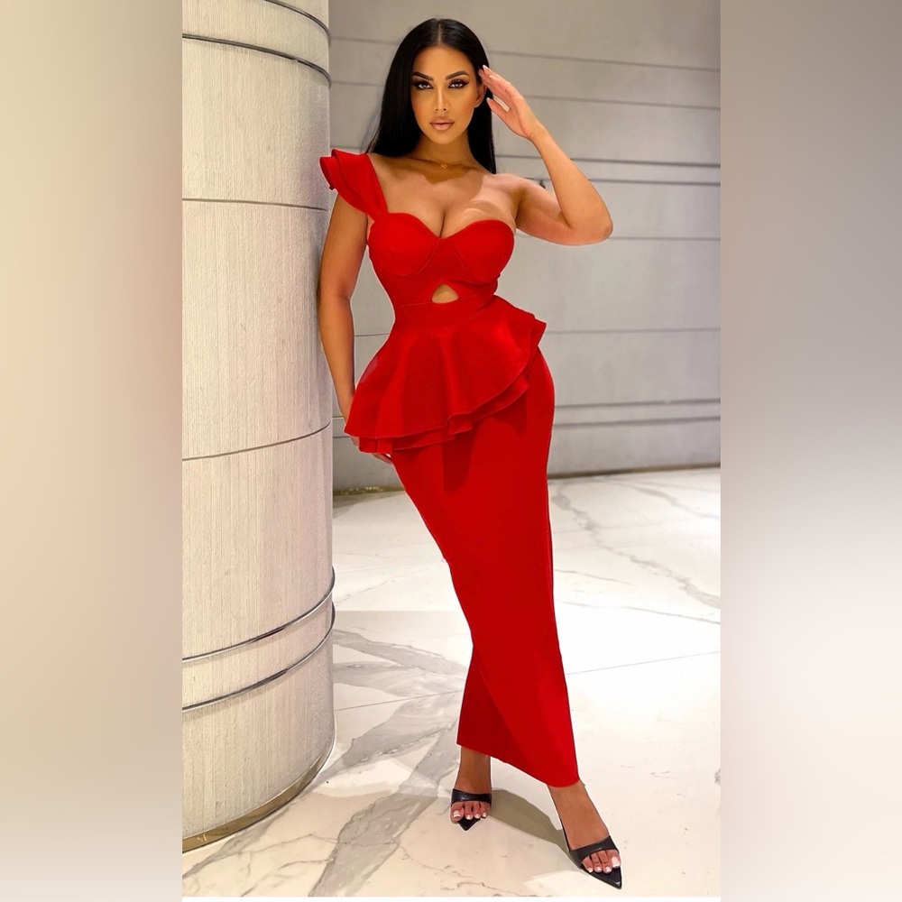 Fashion Nova Vibrant Red One-Shoulder Dress